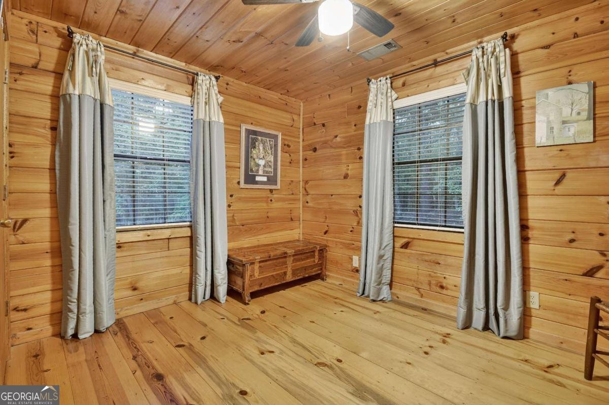 97 Doyle Carder Parkway Cherry Log - 22