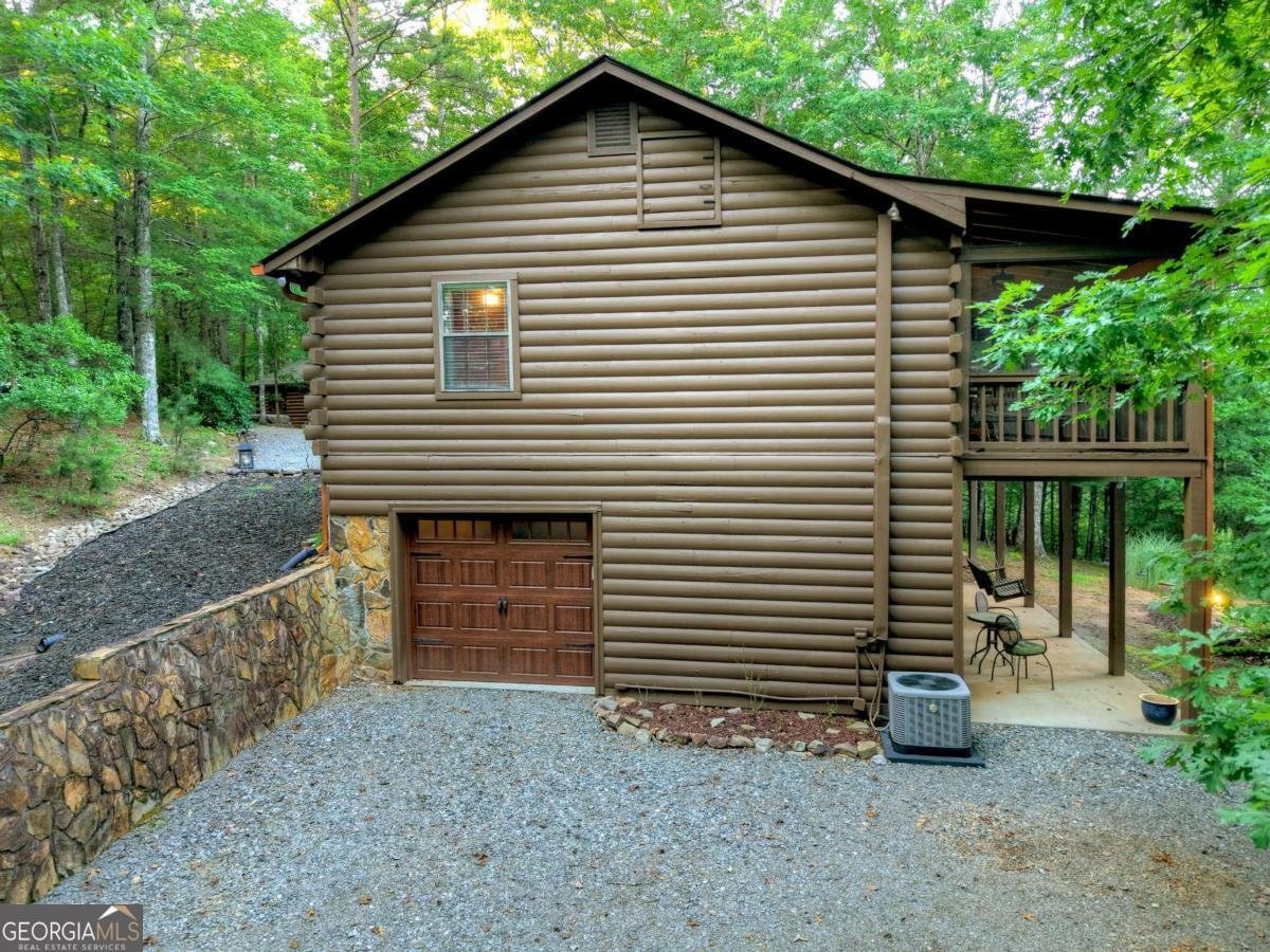 97 Doyle Carder Parkway Cherry Log - 40