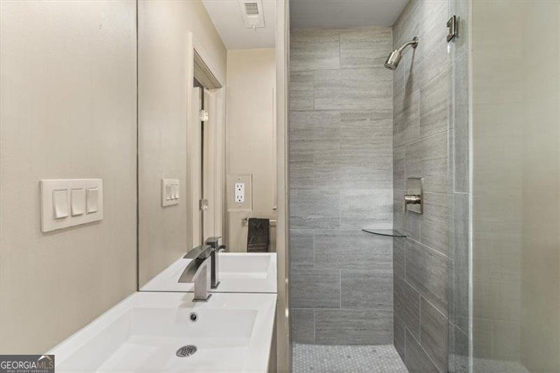 1291 CAROLYN Drive Atlanta - 12