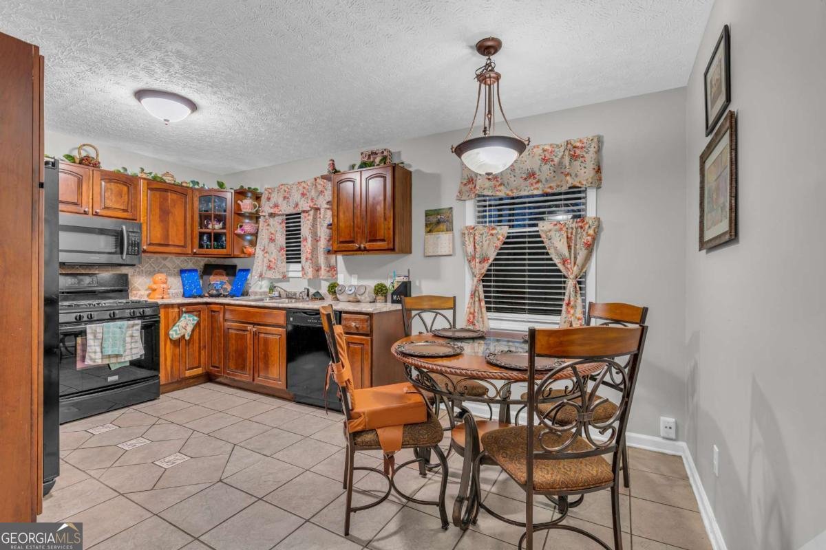 7135 Hania Drive Fairburn - 14