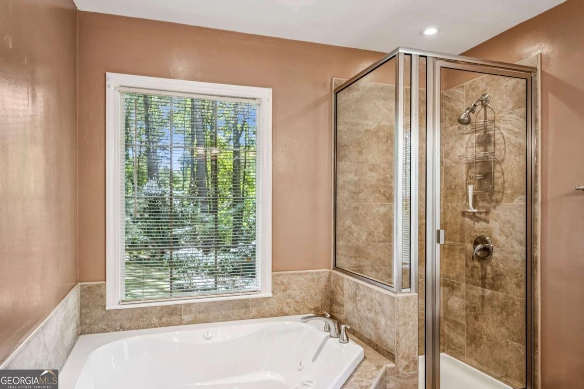 2855 Hollywood Drive Decatur - 16