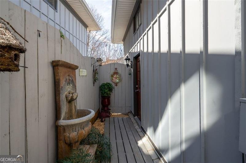 1605 Ridenour Parkway Kennesaw - 38