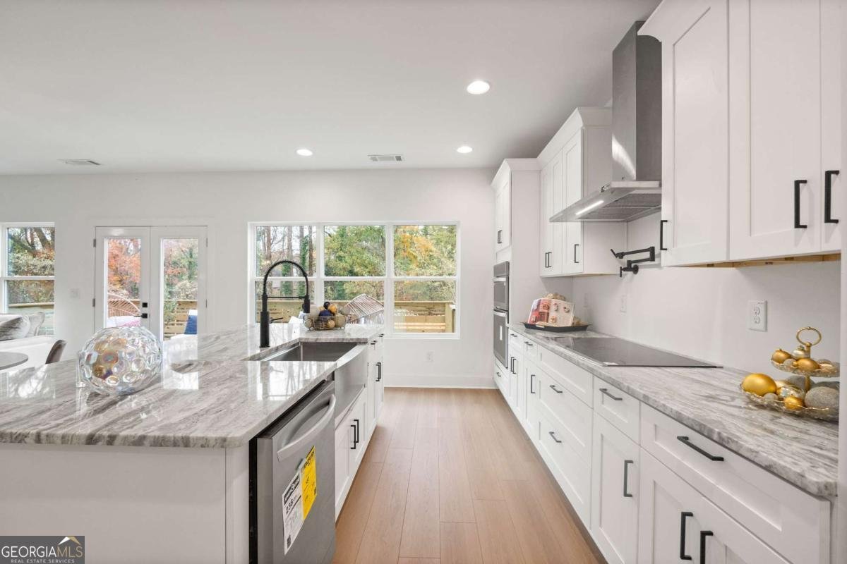 2167 Main Street Atlanta - 29