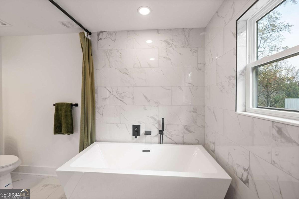 2167 Main Street Atlanta - 44