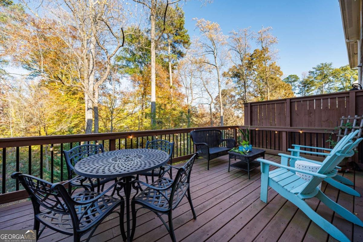 2002 Raven Way Atlanta - 2