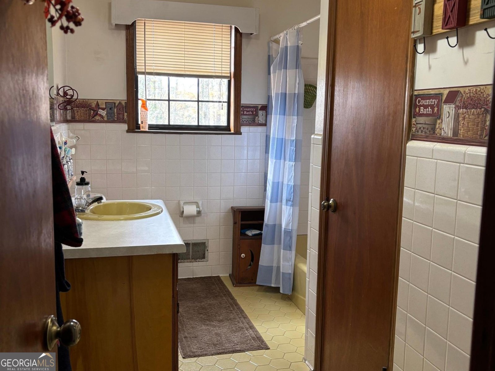 463 Compton Road Silver Creek - 12