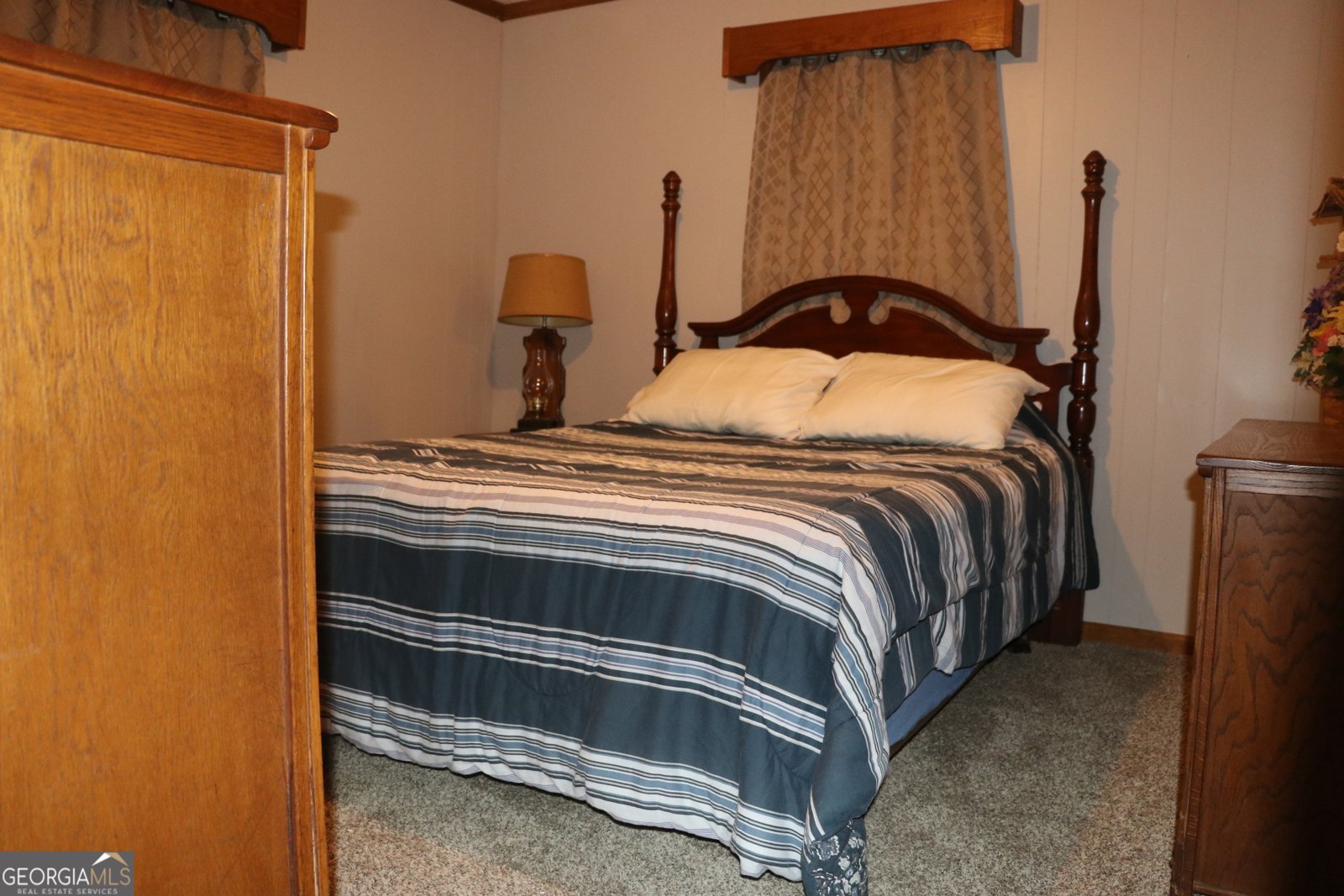 463 Compton Road Silver Creek - 15