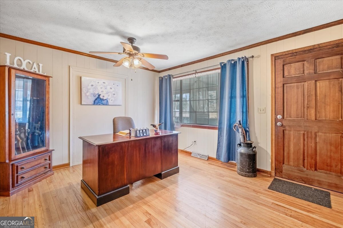 463 Compton Road Silver Creek - Photo 28