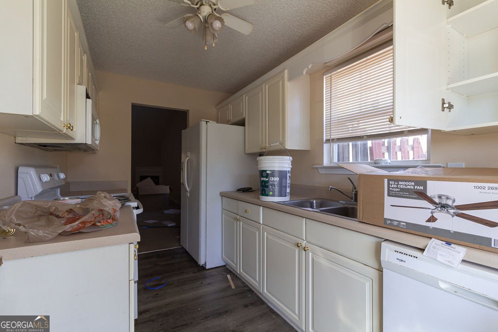 1701 Summerwoods Lane Griffin - 4