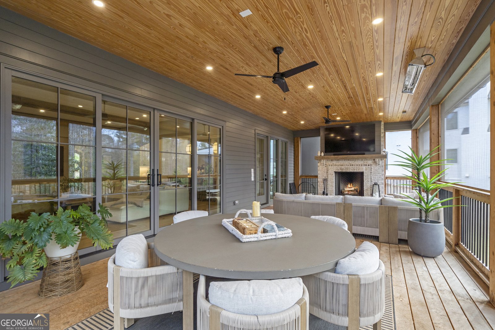 285 Roswell Farms Drive Roswell - 31