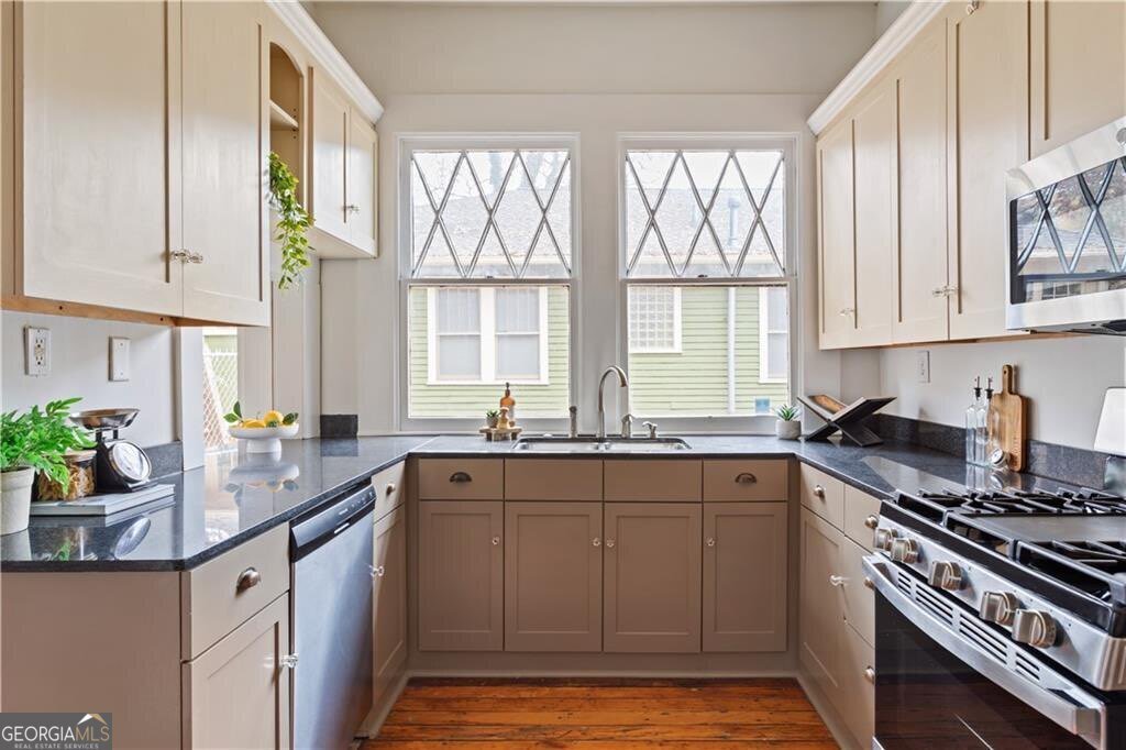 379 Mathewson Place Atlanta - 11