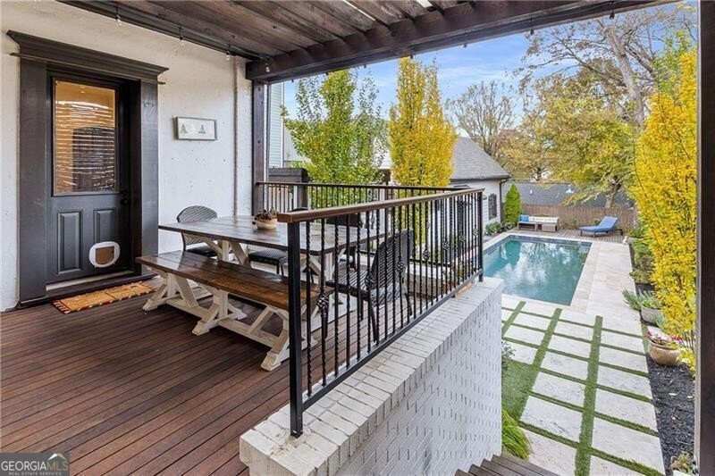 578 East Avenue Atlanta - 25