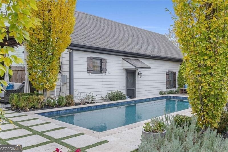 578 East Avenue Atlanta - 28