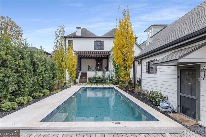 578 East Avenue Atlanta - 33