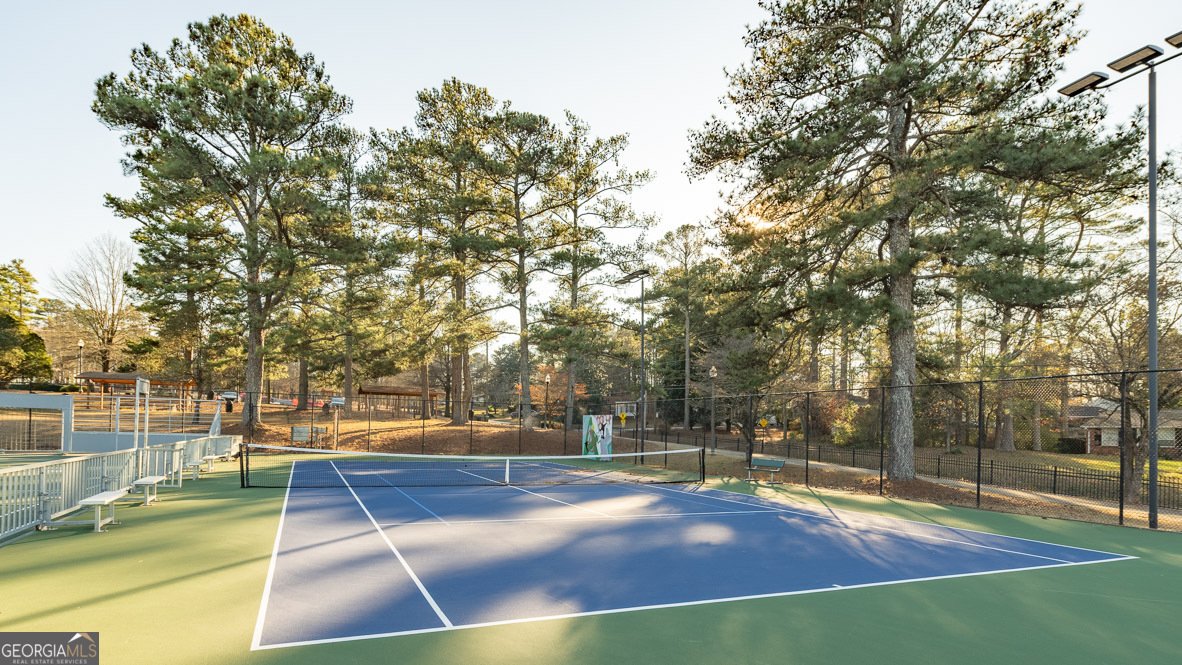 2668 Alderbrook Court College Park - 23