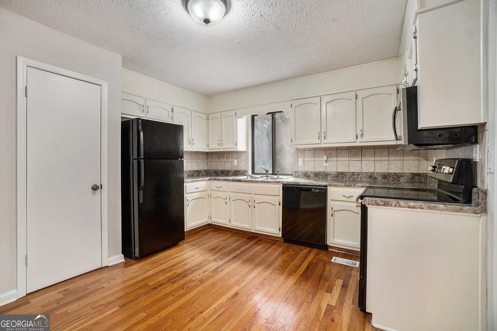 6701 Live Oak Lane Douglasville - 6