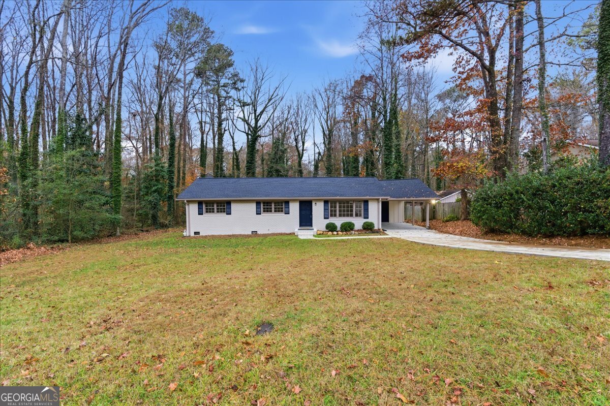 5689 Woodland Drive Acworth - 1