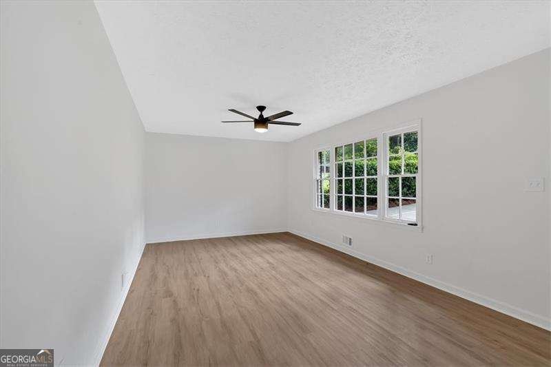 5689 Woodland Drive Acworth - 5