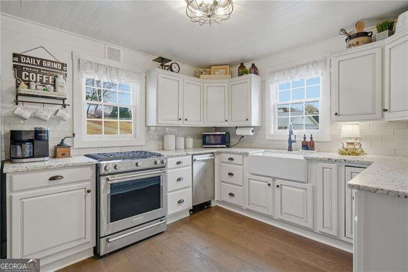 8525 Lanierland Farms Drive Gainesville - 14