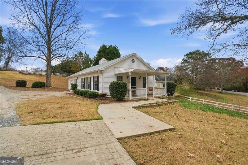 8525 Lanierland Farms Drive Gainesville - 22