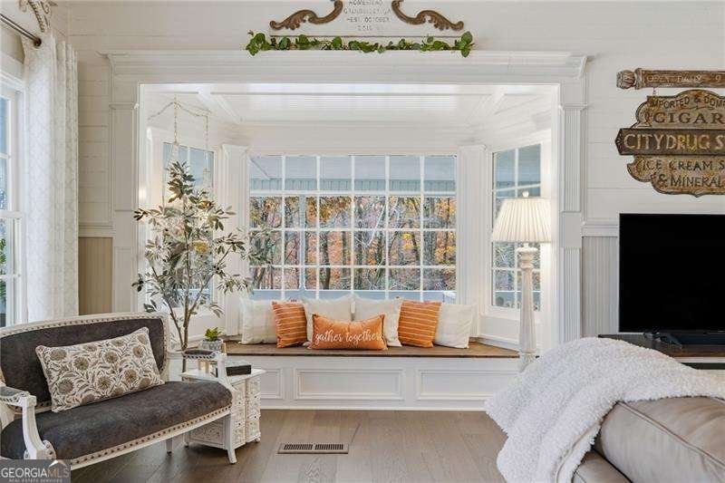 8525 Lanierland Farms Drive Gainesville - 8