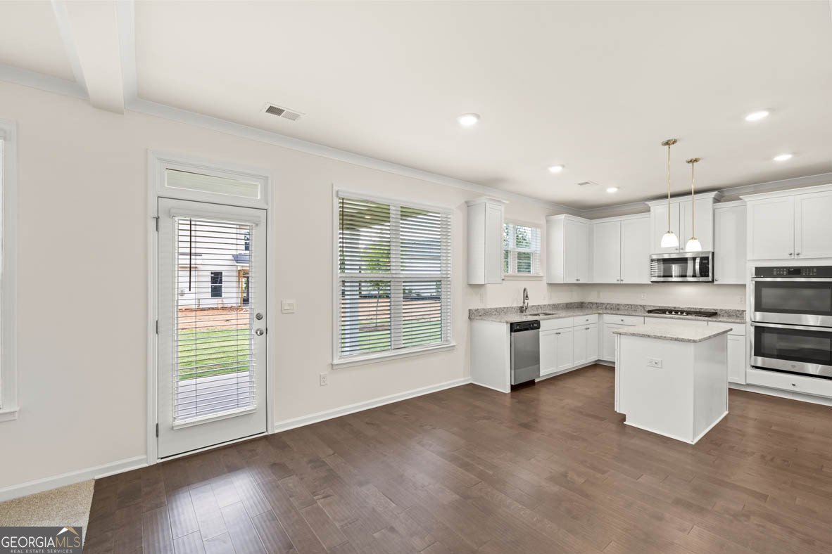 13610 Whitman Lane Covington - 12