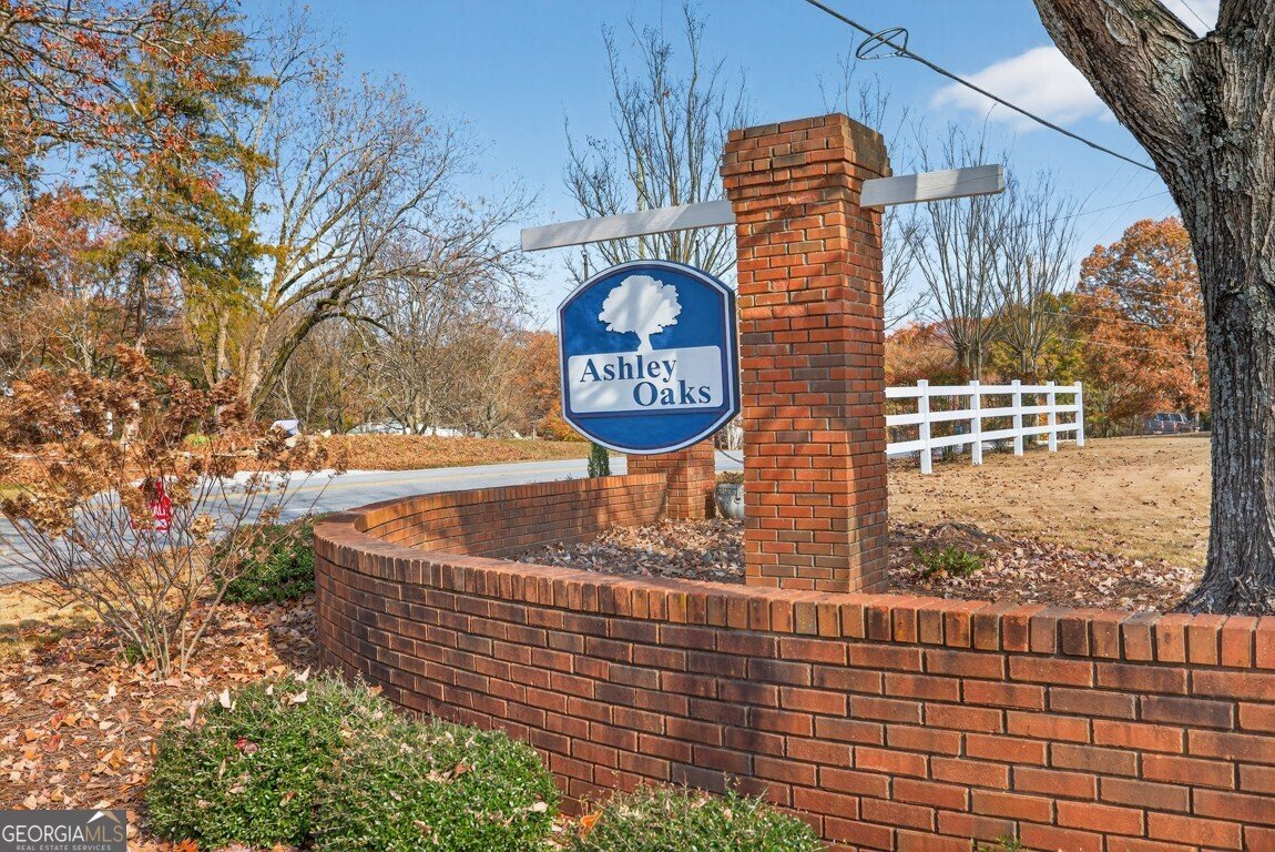 412 Regan Drive Winder - 34