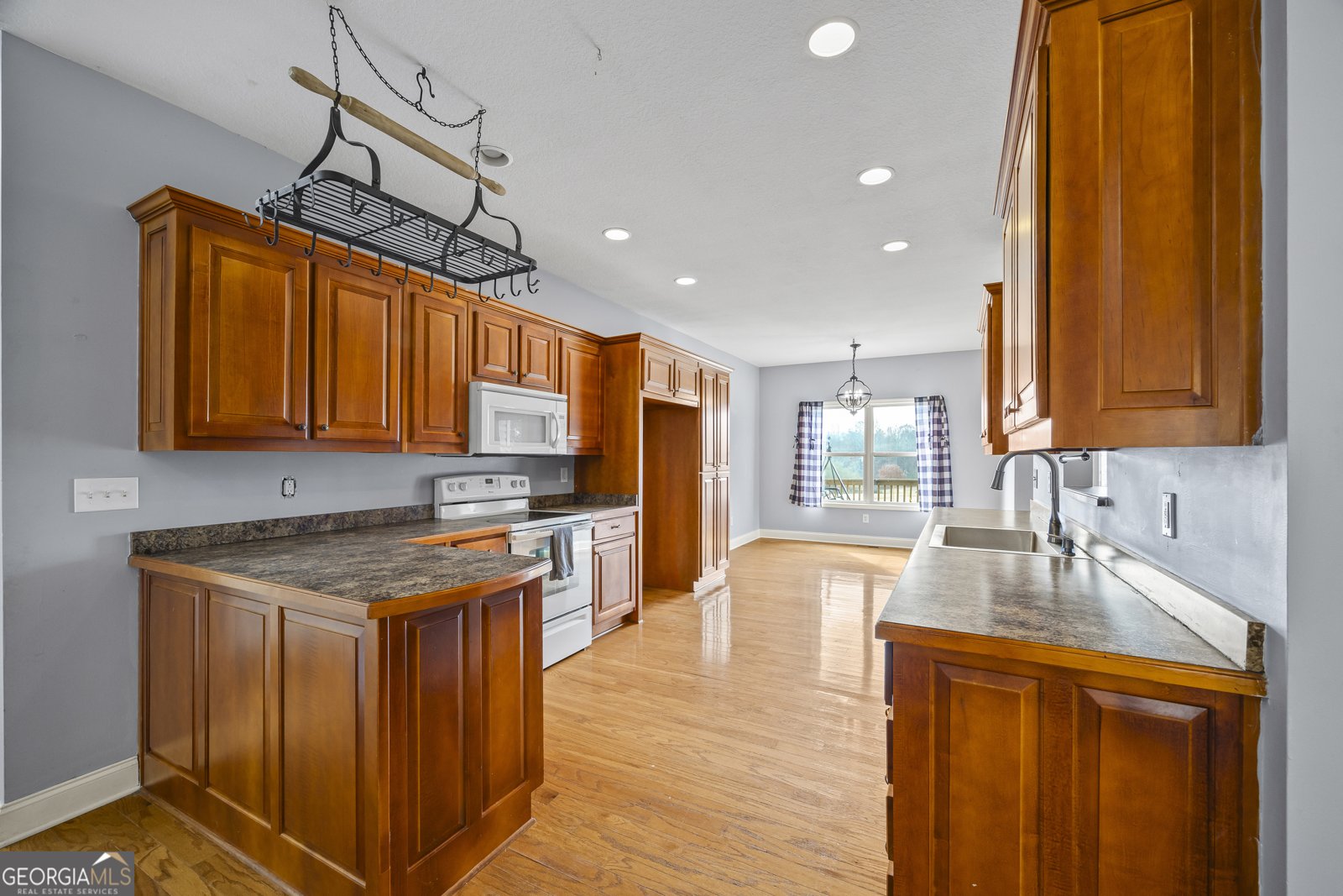 2927 Asbury Mill Road Cleveland - 43