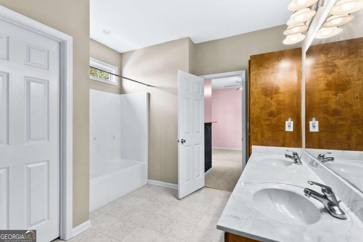 132 Hidden Creek Circle Lizella - 39