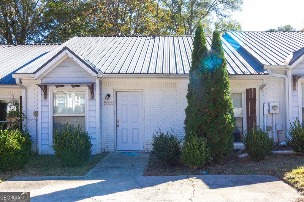 8658 Ashley Way Douglasville - main photo