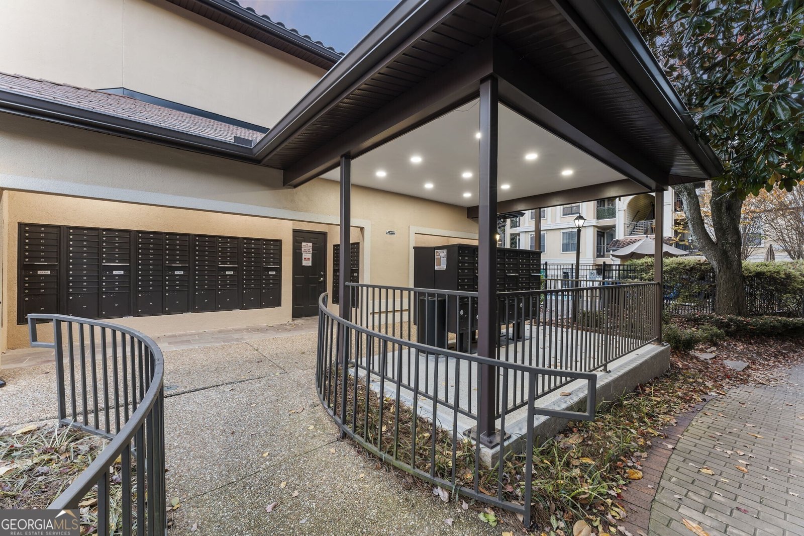 3777 Peachtree Road Atlanta - 3