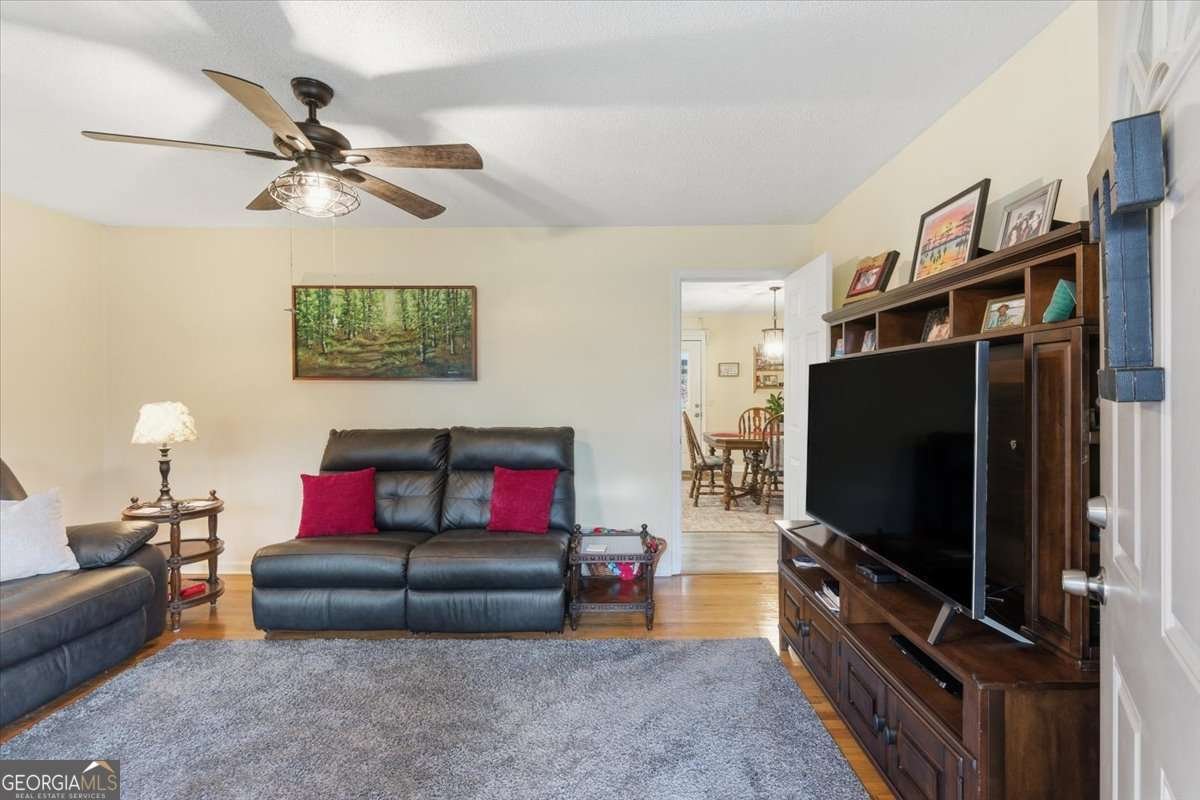 4682 Rockmart Road Silver Creek - 4