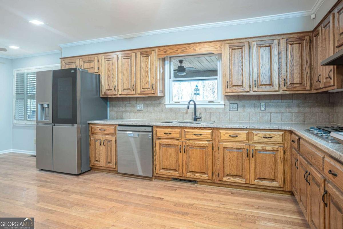 323 McCartan Trail Clarkesville - 18