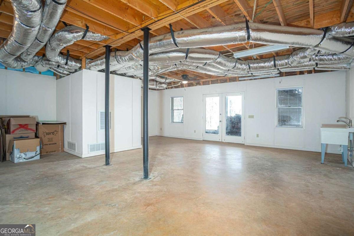 323 McCartan Trail Clarkesville - 36