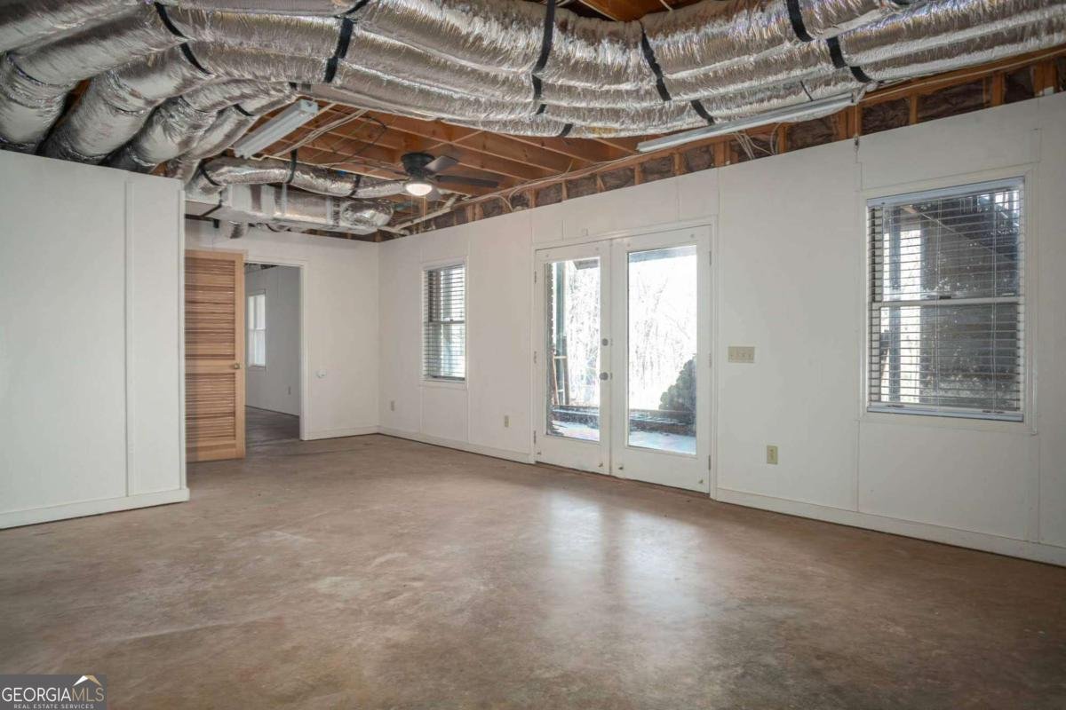 323 McCartan Trail Clarkesville - 39