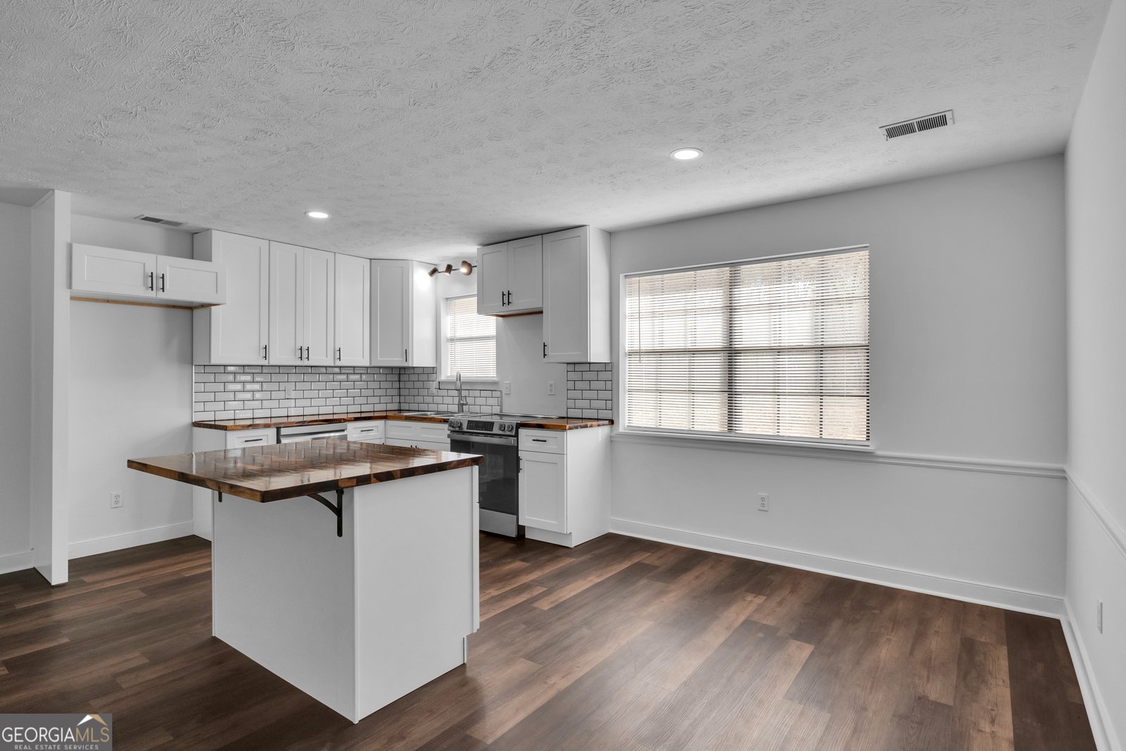 9056 Chestnut Lake Drive Jonesboro - 7