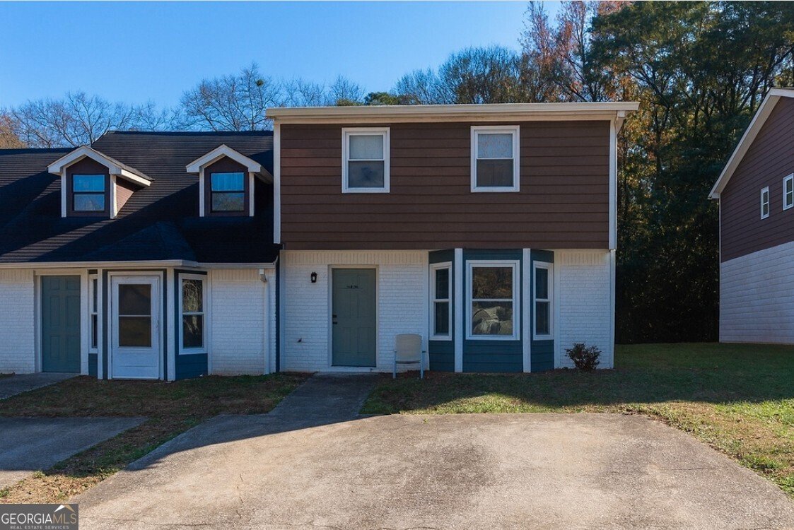 8678 Ashley Way Douglasville - main photo