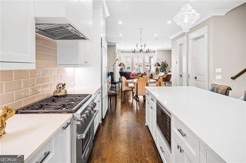 3715 Peachtree Road Atlanta - 16