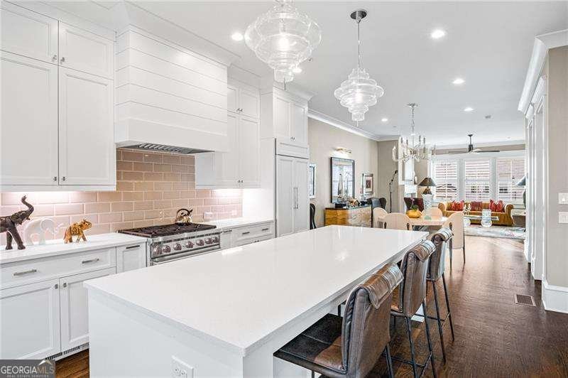 3715 Peachtree Road Atlanta - 18