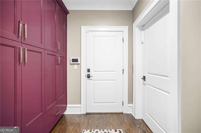 3715 Peachtree Road Atlanta - 25