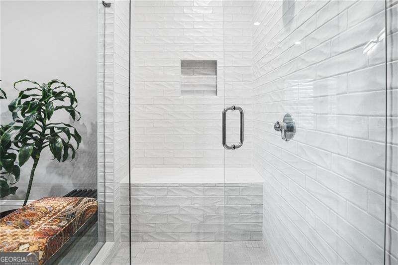 3715 Peachtree Road Atlanta - 33