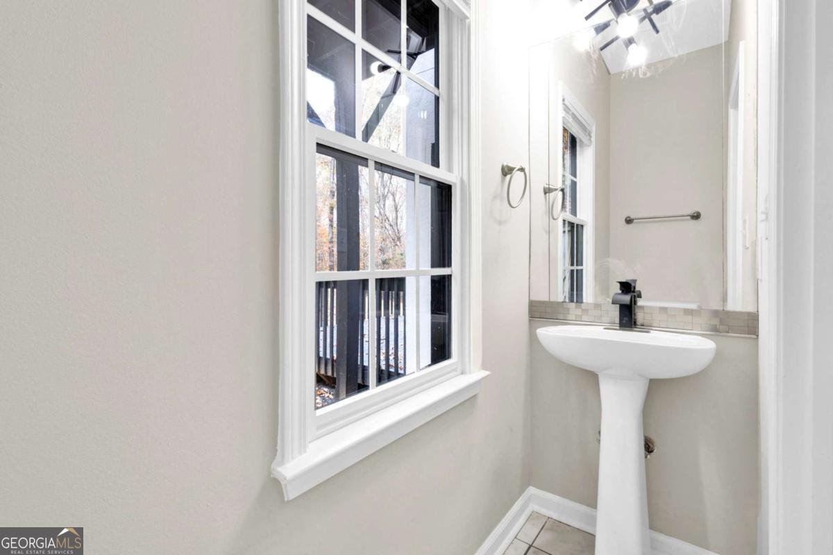 6230 Tennis Drive Fairburn - 17