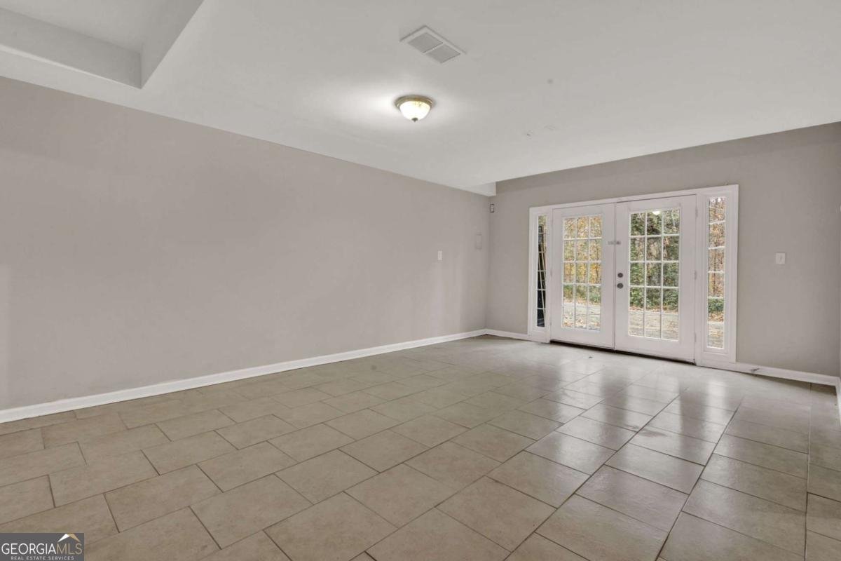 6230 Tennis Drive Fairburn - 32