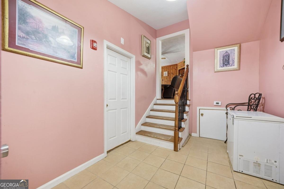 7417 Pleasant Hill Road Lithonia - 27