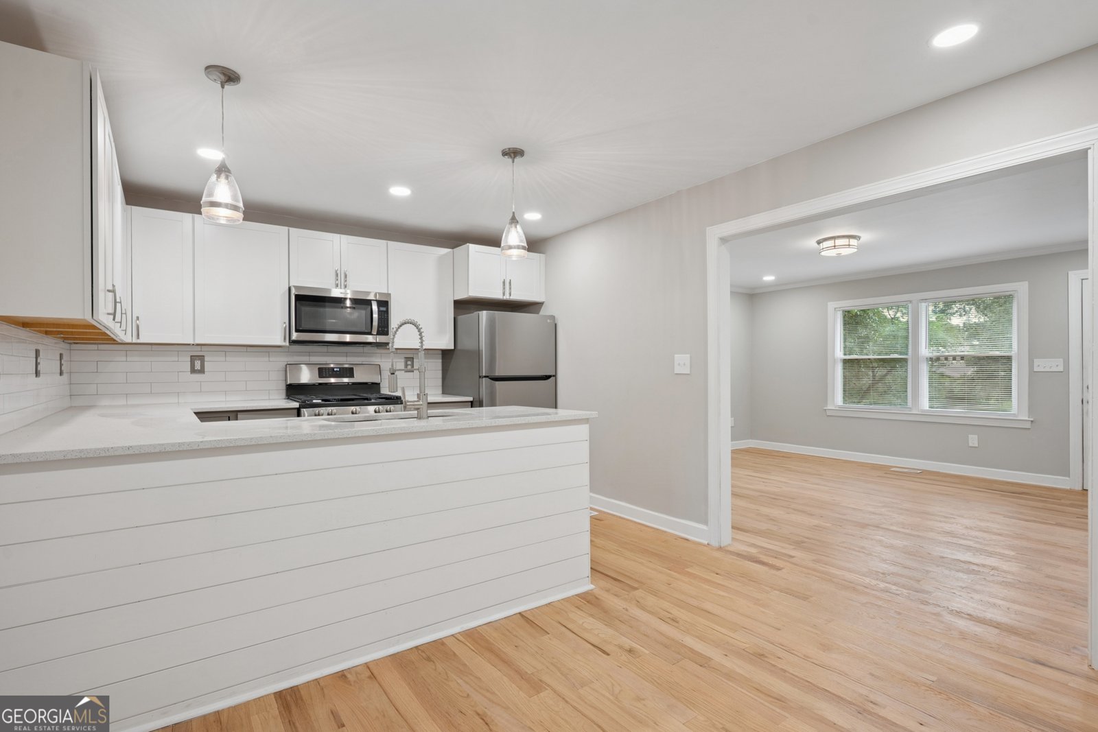 1335 East Washington Avenue East Point - 10