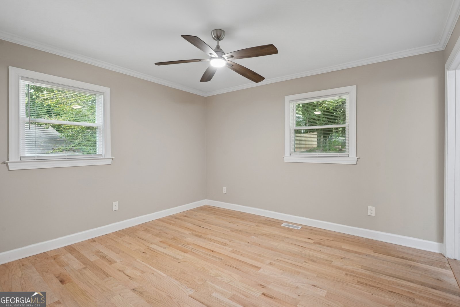 1335 East Washington Avenue East Point - 15