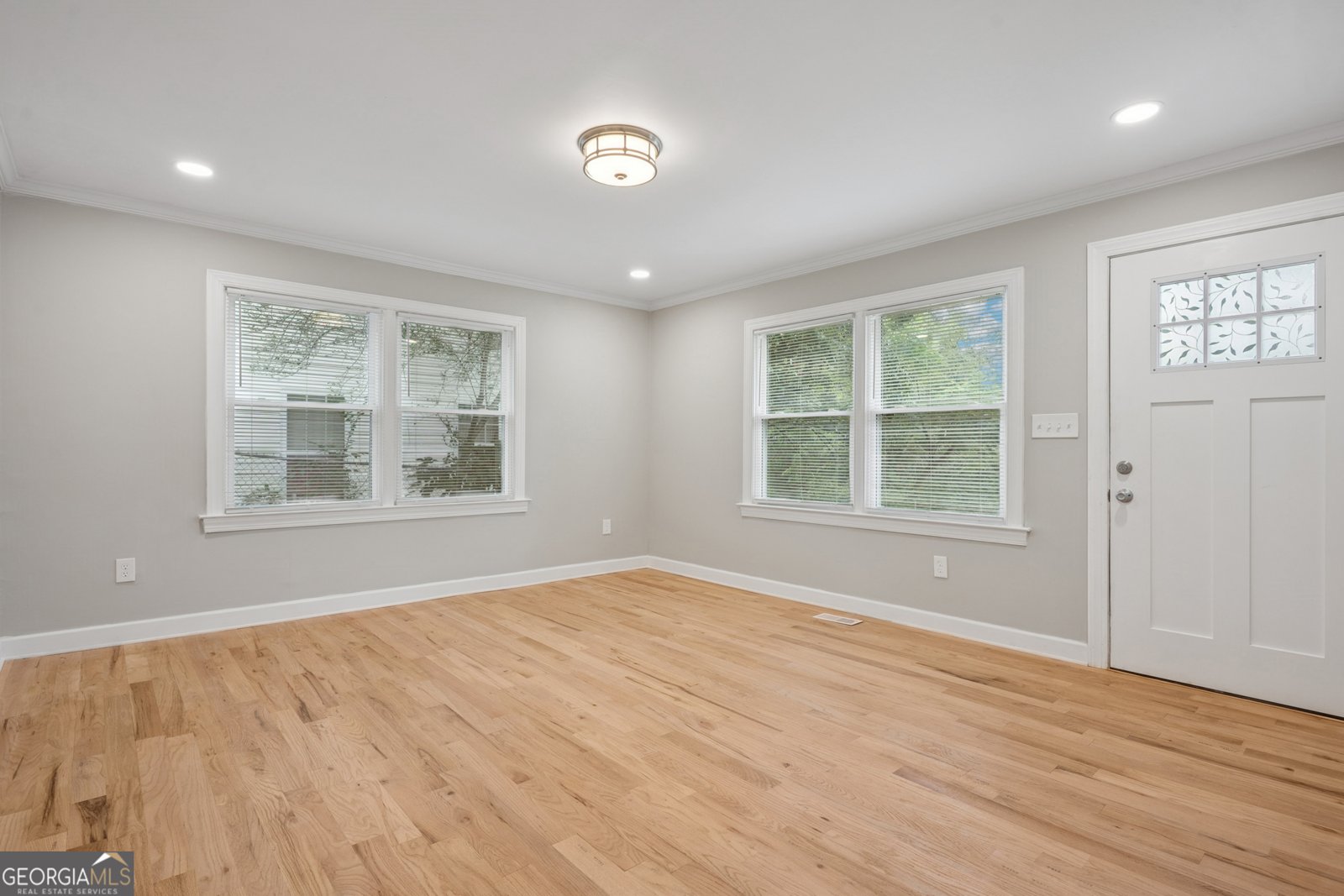 1335 East Washington Avenue East Point - 4