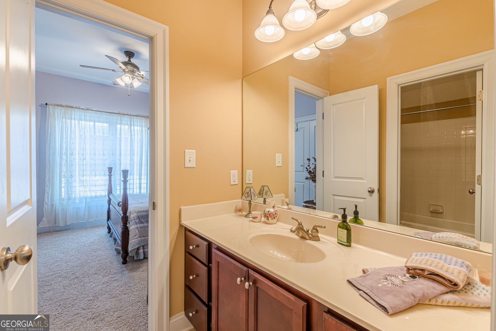 905 Custer Street Hapeville - 23