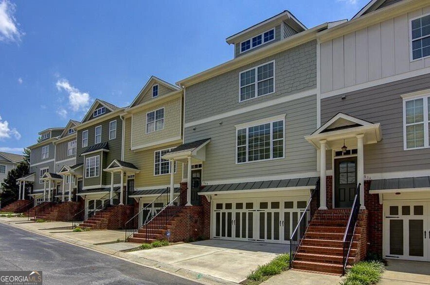 609 Lexington Village Peachtree City - 2