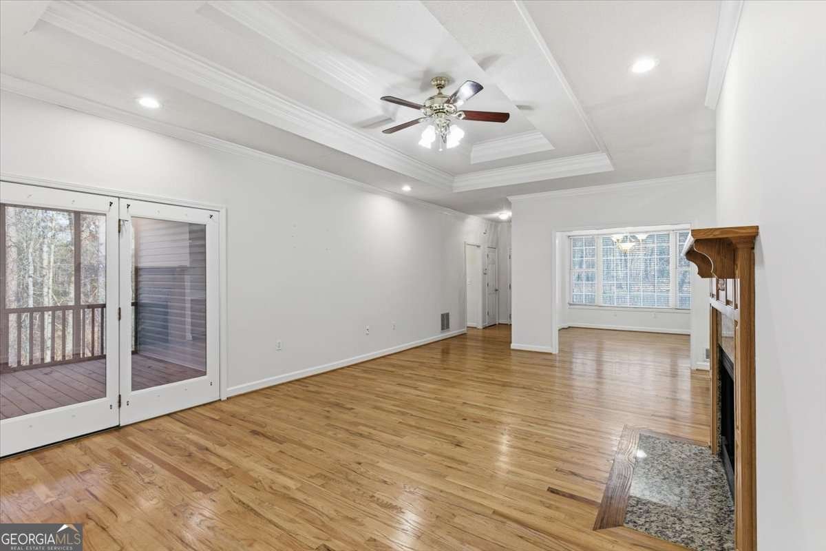 875 Knox Bridge Highway White - 12